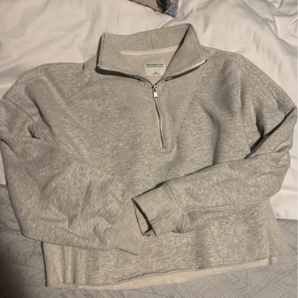 Abercrombie & Fitch Gray Quarter-Zip Sweater